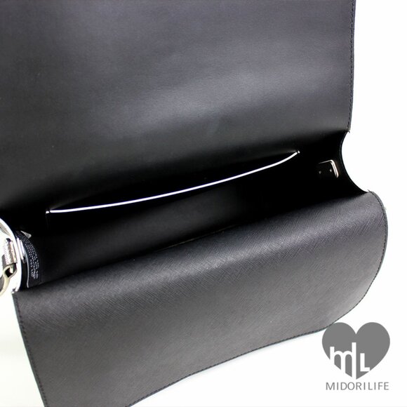 MARC BY MARC JACOBS Lip Lock Crossbody Bag - Picture 10 of 16